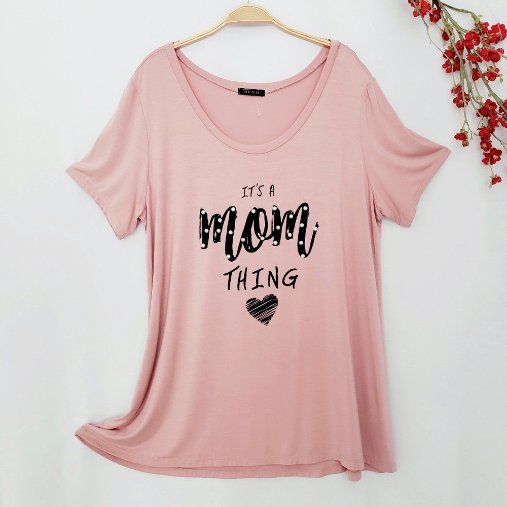 New  BLVD "It's a Mom Thing" Graphic Tee sz XL